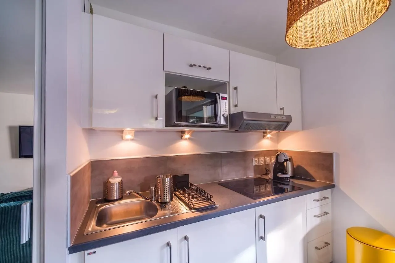 קאן Villa Elena - Studio Proche Plage Avec Terrasse 0*,  צרפת